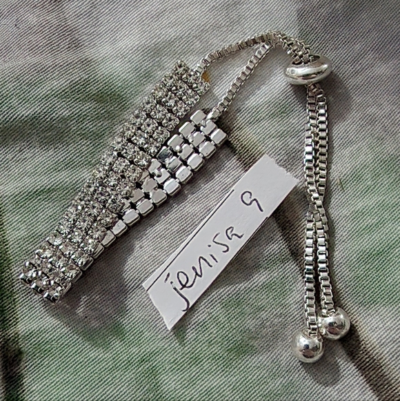 @jenisalady Bundle - Picture 3 of 3